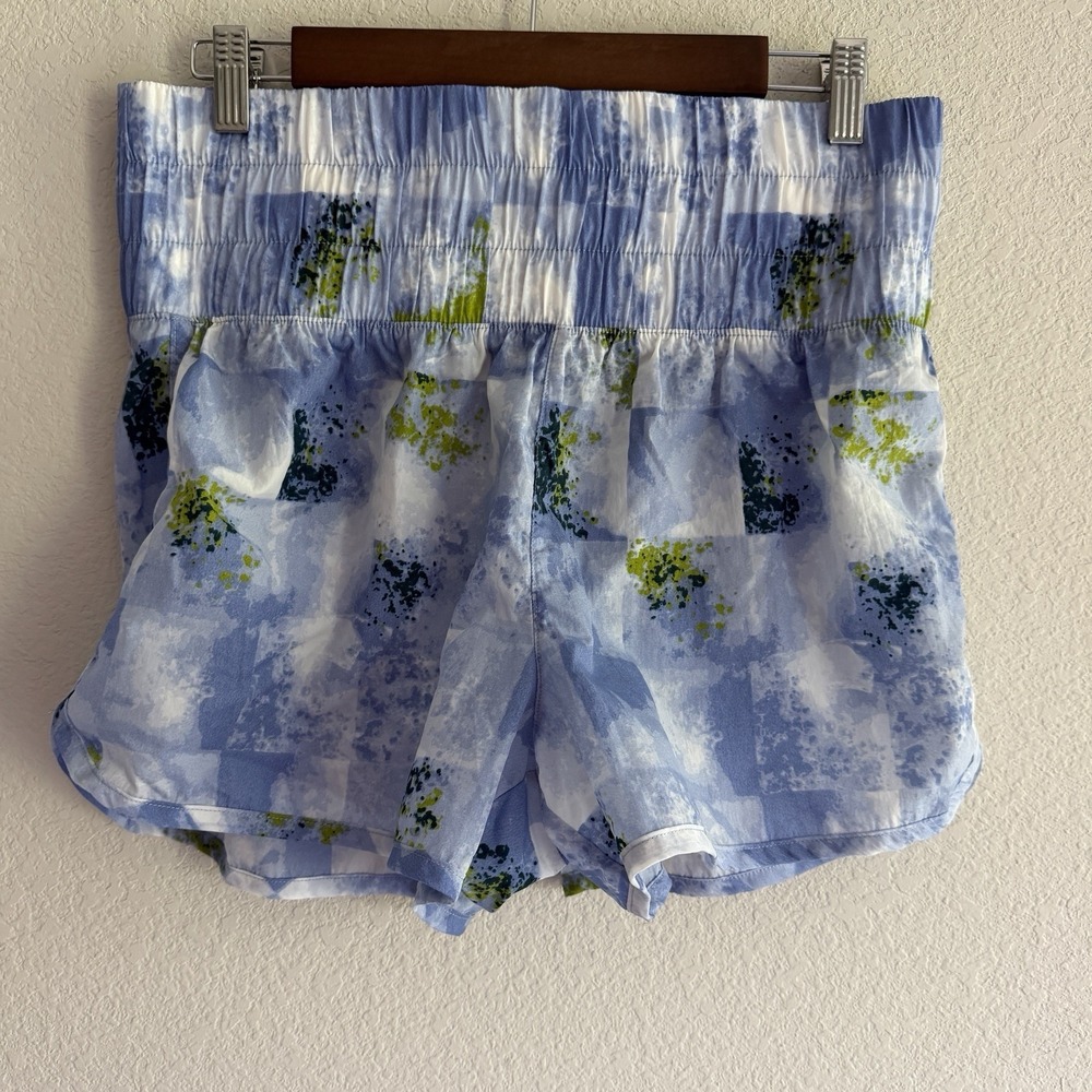 dip Women's Size Medium Blue purple Green Floral Nylon High Waist Running Shorts